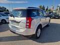 Mahindra XUV500 2.2D W8 FWD Argent - thumbnail 4