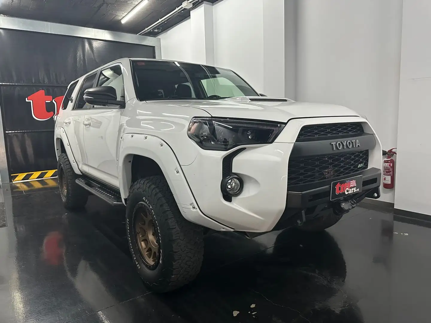 Toyota TRD bijela - 2