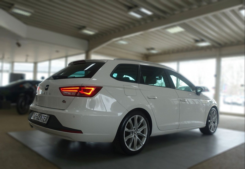 SEAT Leon 1.4 TSI ACT FR Sporttourer; LED NAV Mirror — photo 12