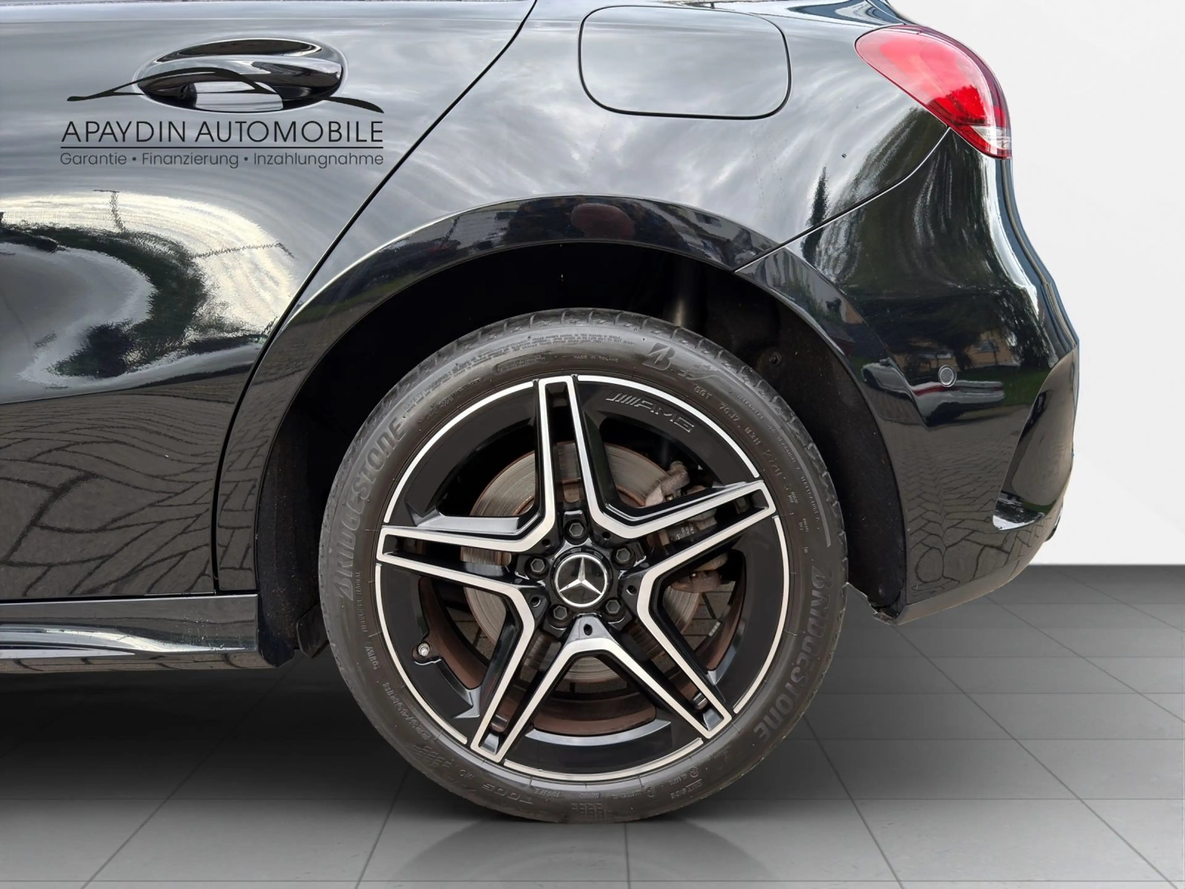 Mercedes-Benz A 250 AMG-Line LED/AMBIENTE/NIGHTPAKET/MBUX/PTS — photo 13