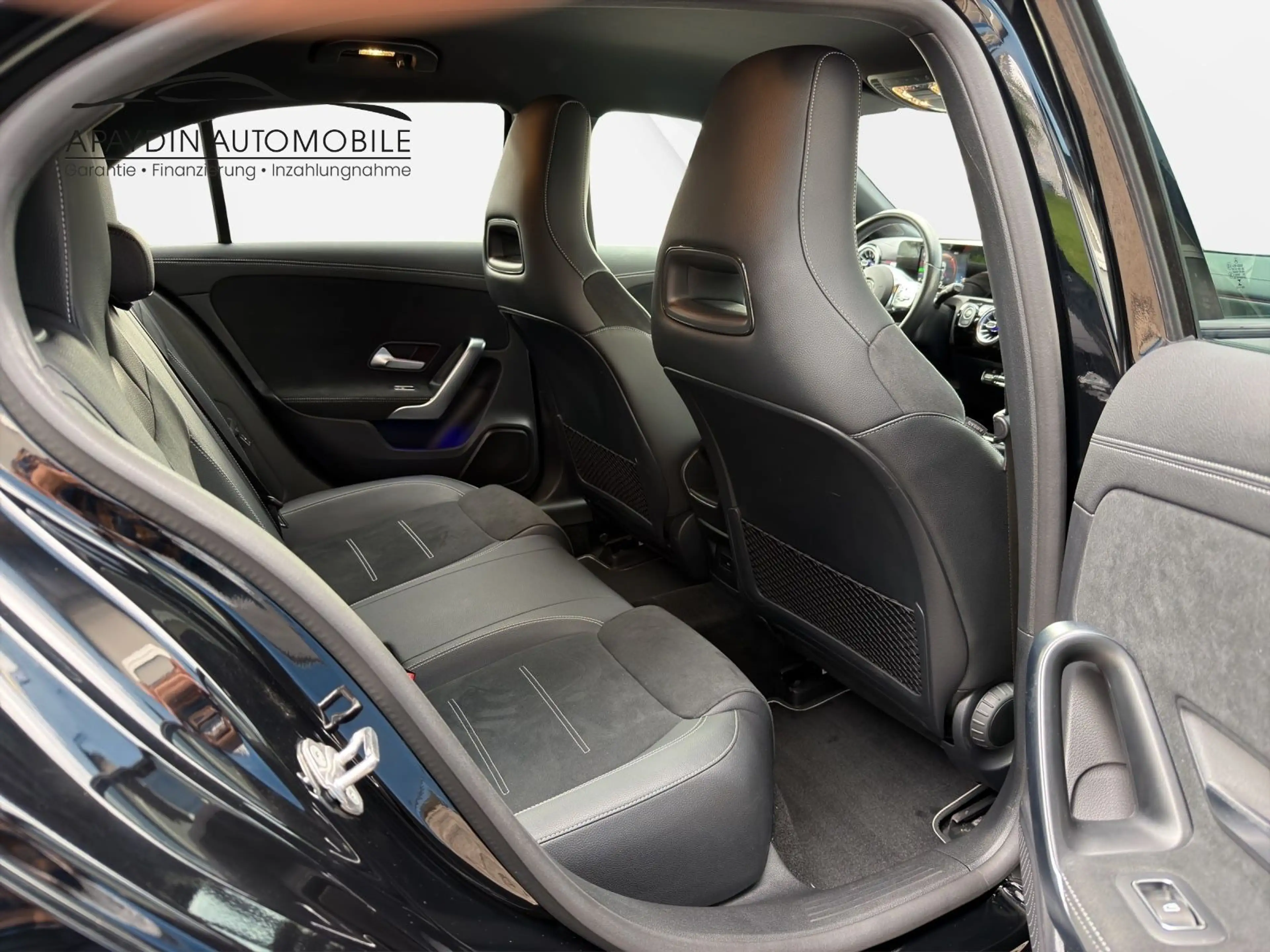 Mercedes-Benz A 250 AMG-Line LED/AMBIENTE/NIGHTPAKET/MBUX/PTS — photo 17