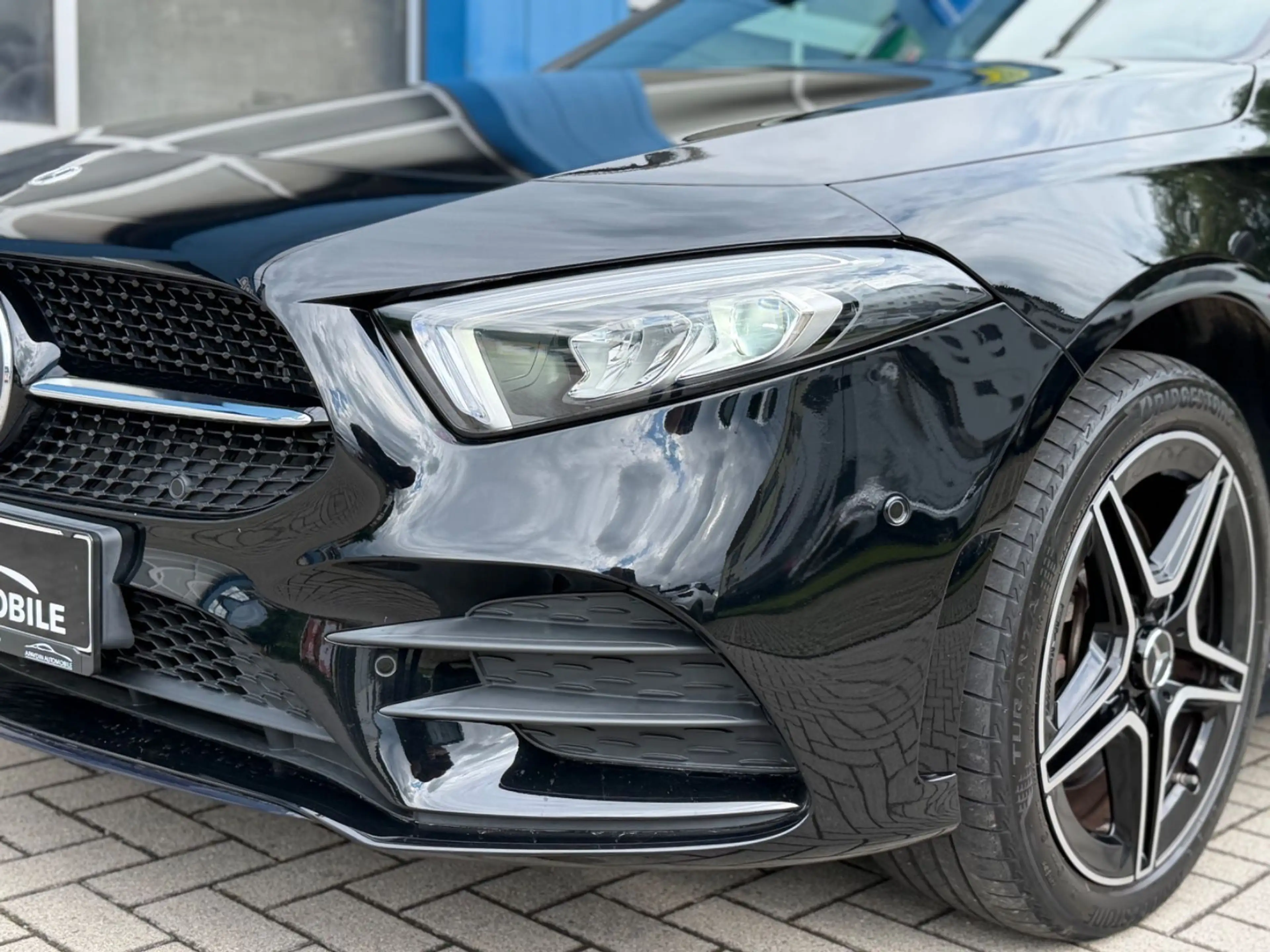 Mercedes-Benz A 250 AMG-Line LED/AMBIENTE/NIGHTPAKET/MBUX/PTS — photo 28