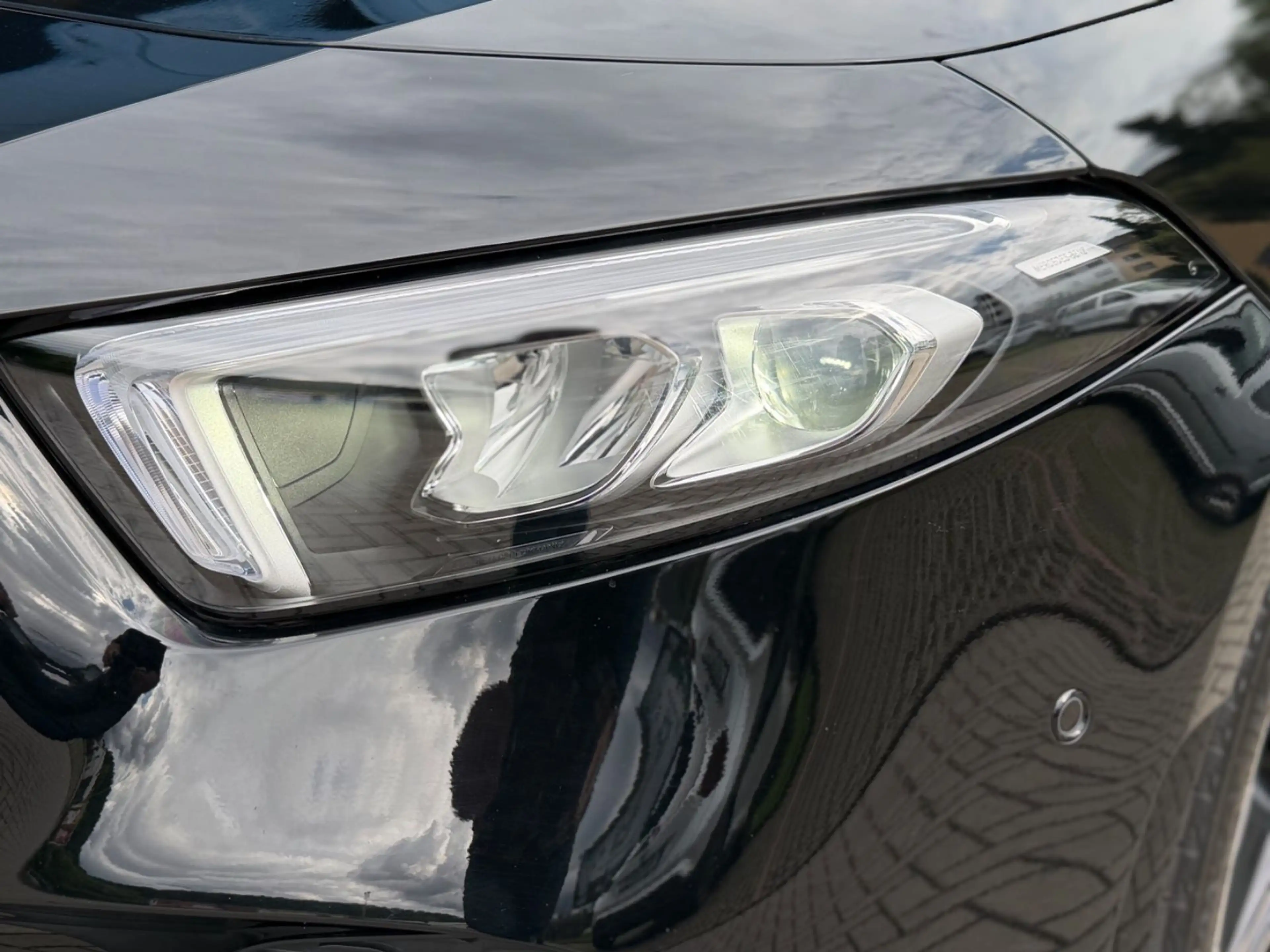 Mercedes-Benz A 250 AMG-Line LED/AMBIENTE/NIGHTPAKET/MBUX/PTS — photo 27