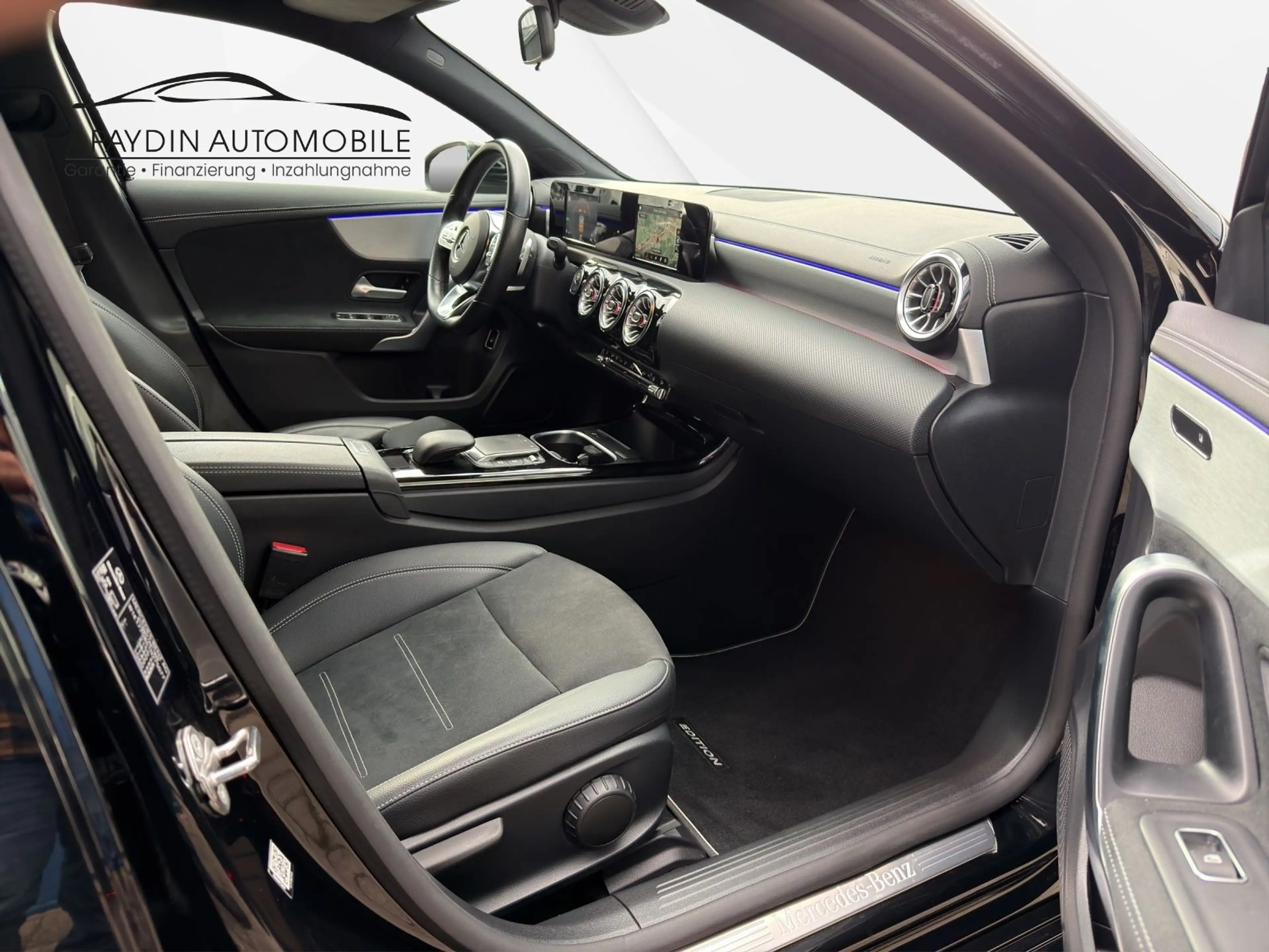 Mercedes-Benz A 250 AMG-Line LED/AMBIENTE/NIGHTPAKET/MBUX/PTS — photo 9