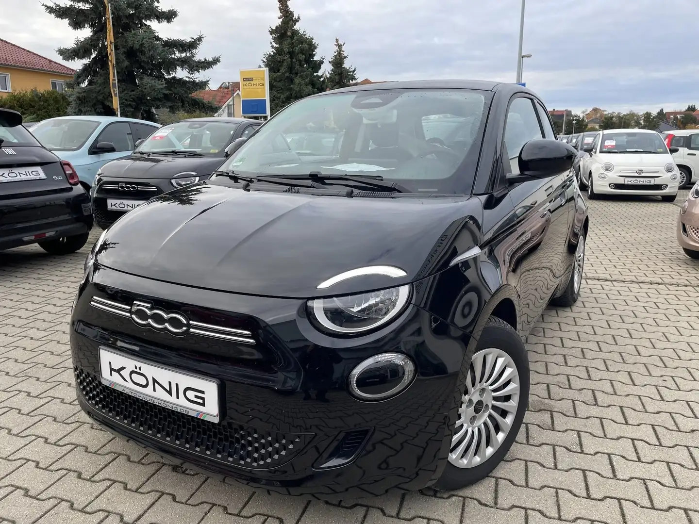 Fiat 500e 3+1 Neuer 500 320km Reichweite Schwarz - 1