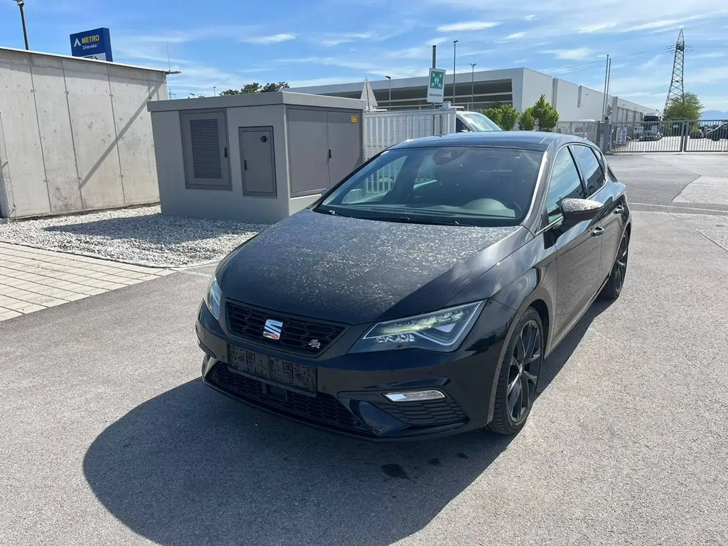 SEAT Leon Leon FR Black-Edition Plus 1,5 TSI DSG FR Black-Edition Plus Schwarz - 2