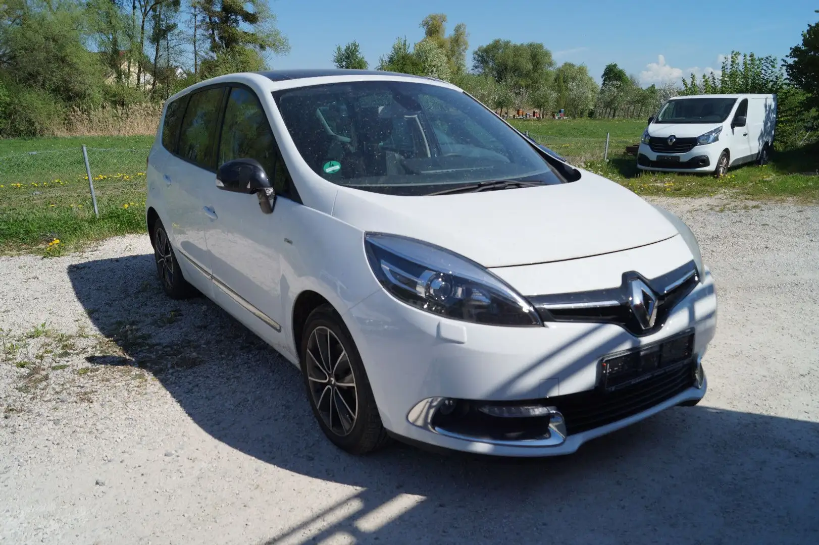 Renault Grand Scenic Bose PDC AHK PANO Blanco - 1