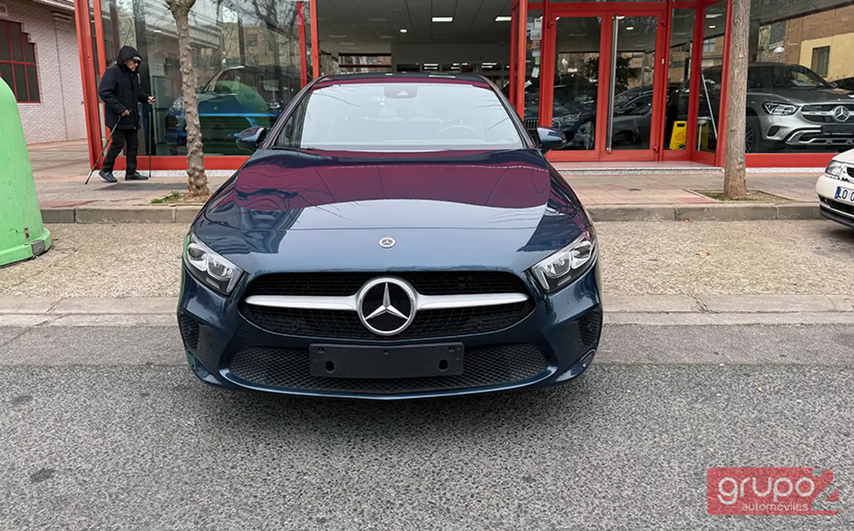 Mercedes-Benz A 250 250e 8G-DCT Azul - 2