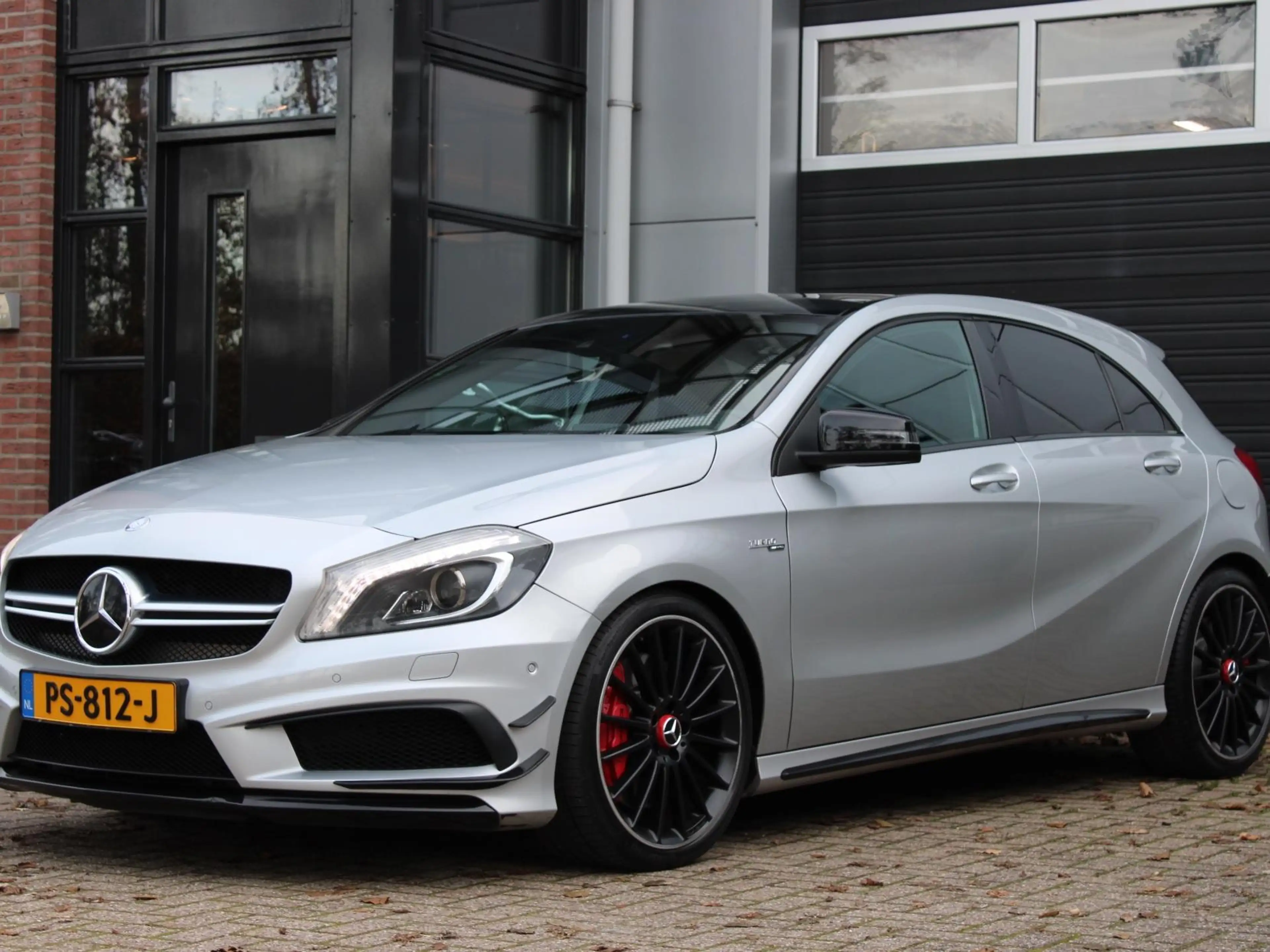 Mercedes-Benz A 45 AMG AMG 45 4MATIC Edition 1 Pano dak — photo 3