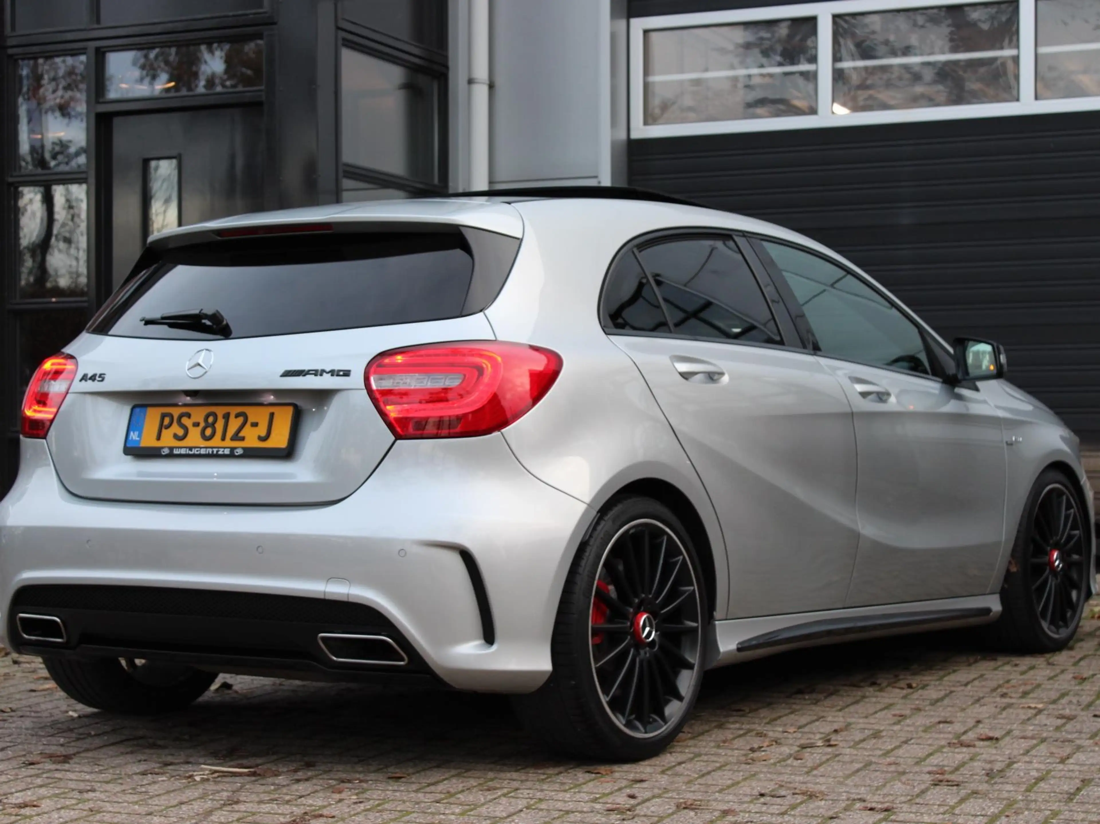Mercedes-Benz A 45 AMG AMG 45 4MATIC Edition 1 Pano dak — photo 4
