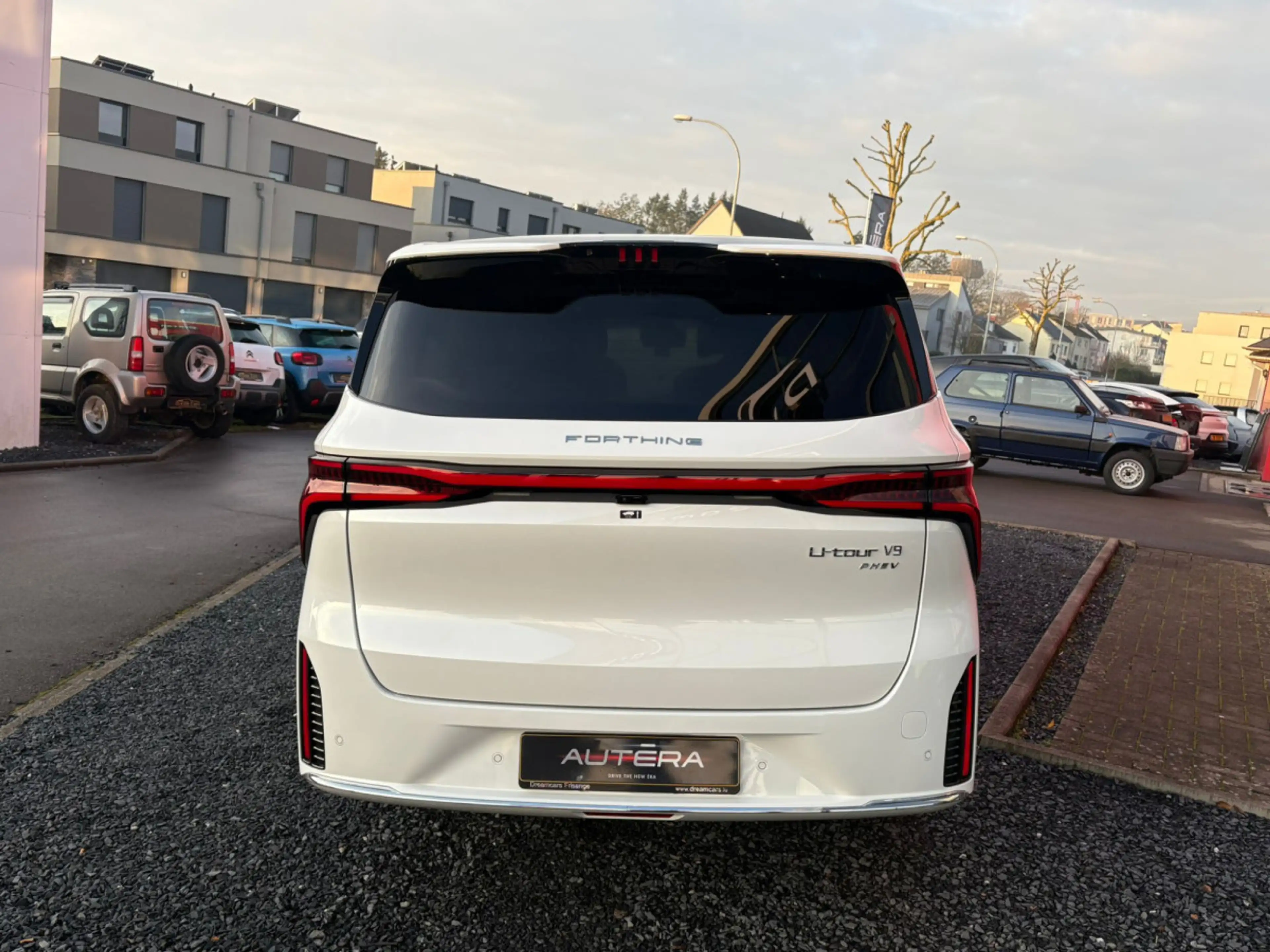 Forthing U-Tour FORTHING 9 PHEV 7 PLACES FULL OPTIONS — photo 8