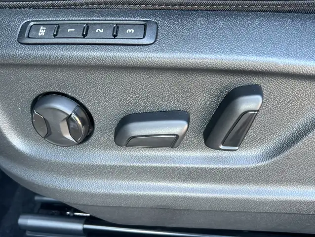 Cupra Ateca view 13