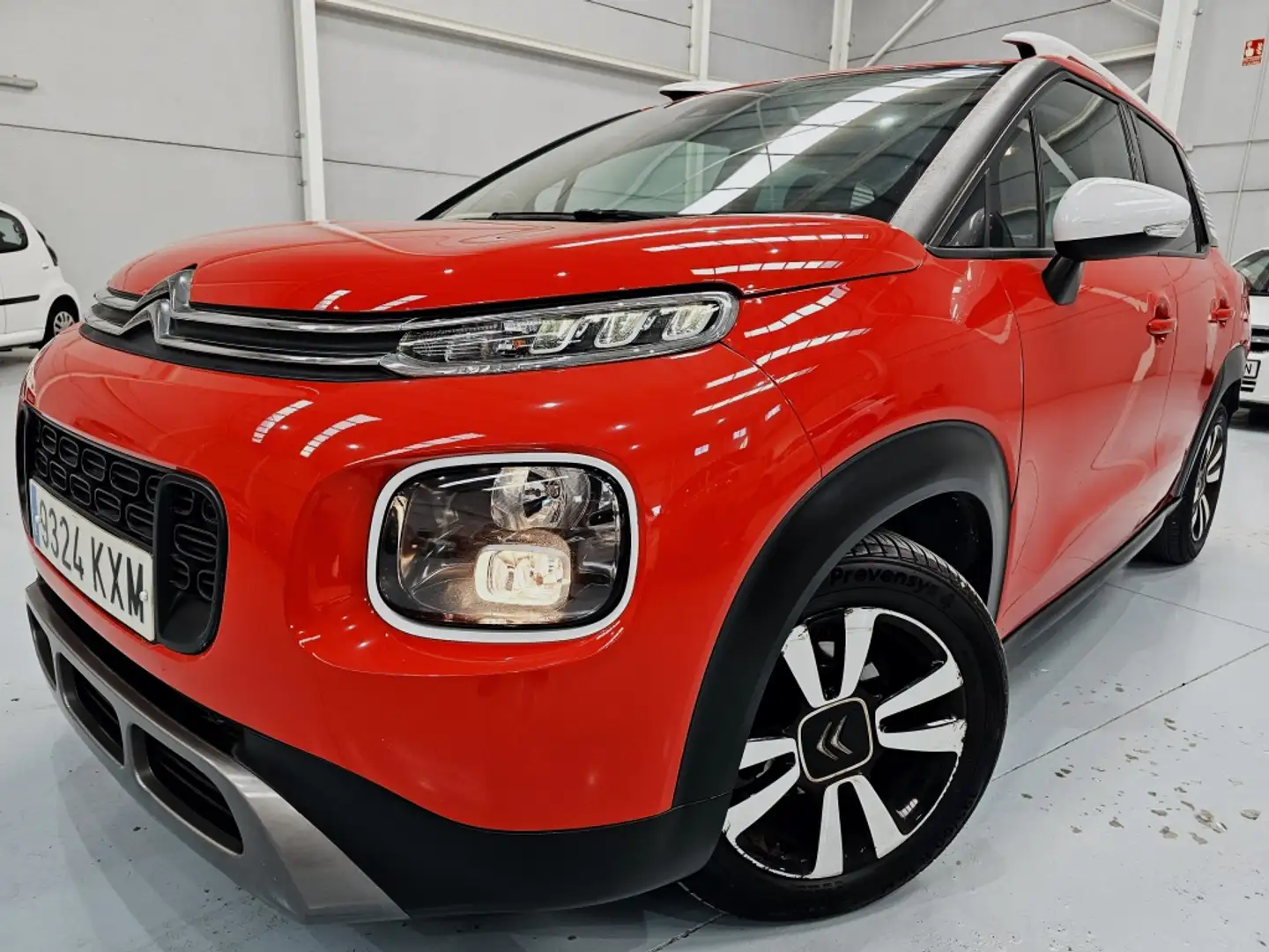 Citroen C3 Aircross Puretech Feel 82 Rouge - 1