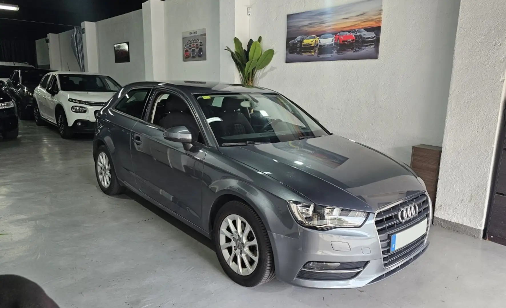 Audi A3 1.4 TFSI Attraction 122 Gris - 1