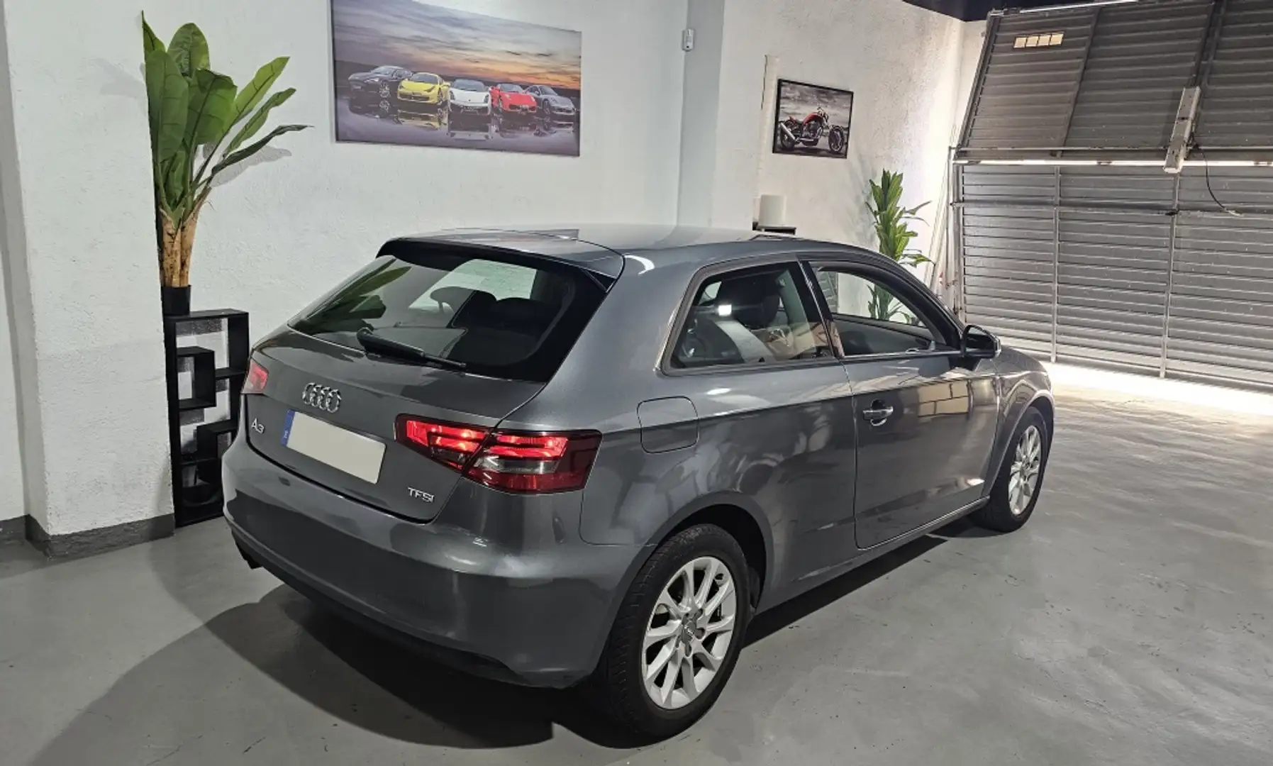 Audi A3 1.4 TFSI Attraction 122 Gris - 2
