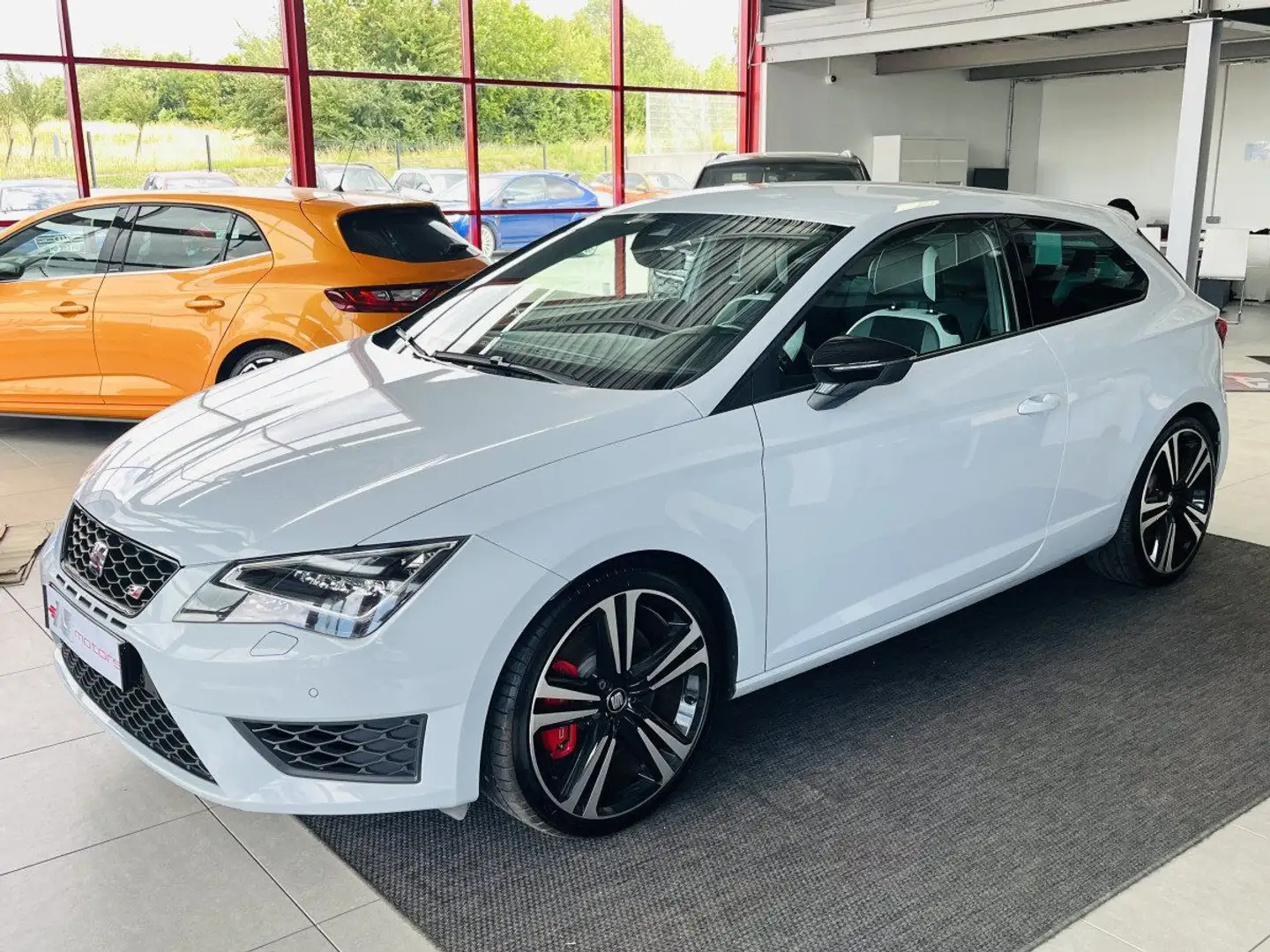 SEAT Leon 2,0 TSI CUPRA 290 DSG6 GPS FULL LED REGULATEUR DCC Gris - 1