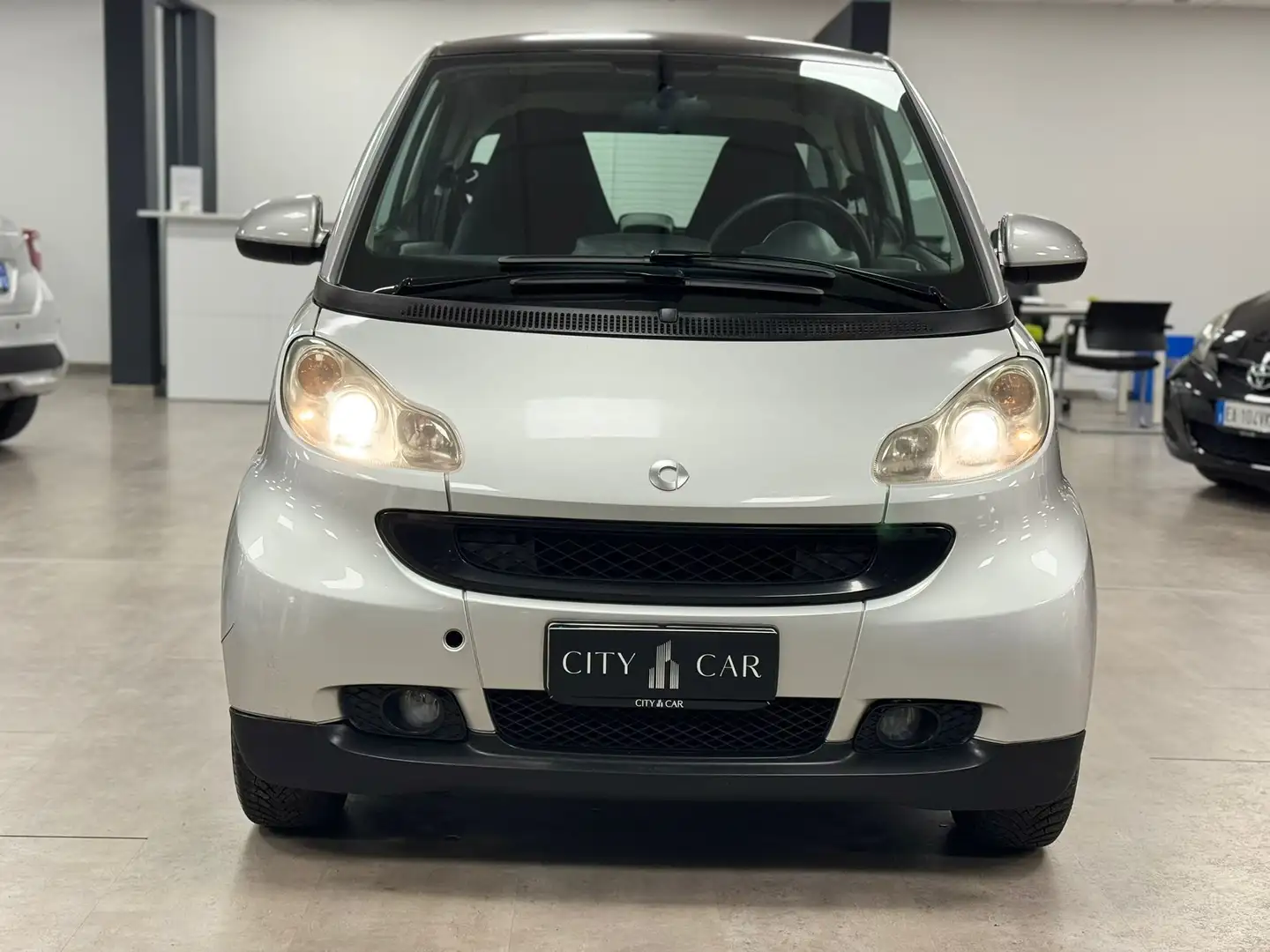 smart forTwo 1.0 Passion 84cv Silber - 2