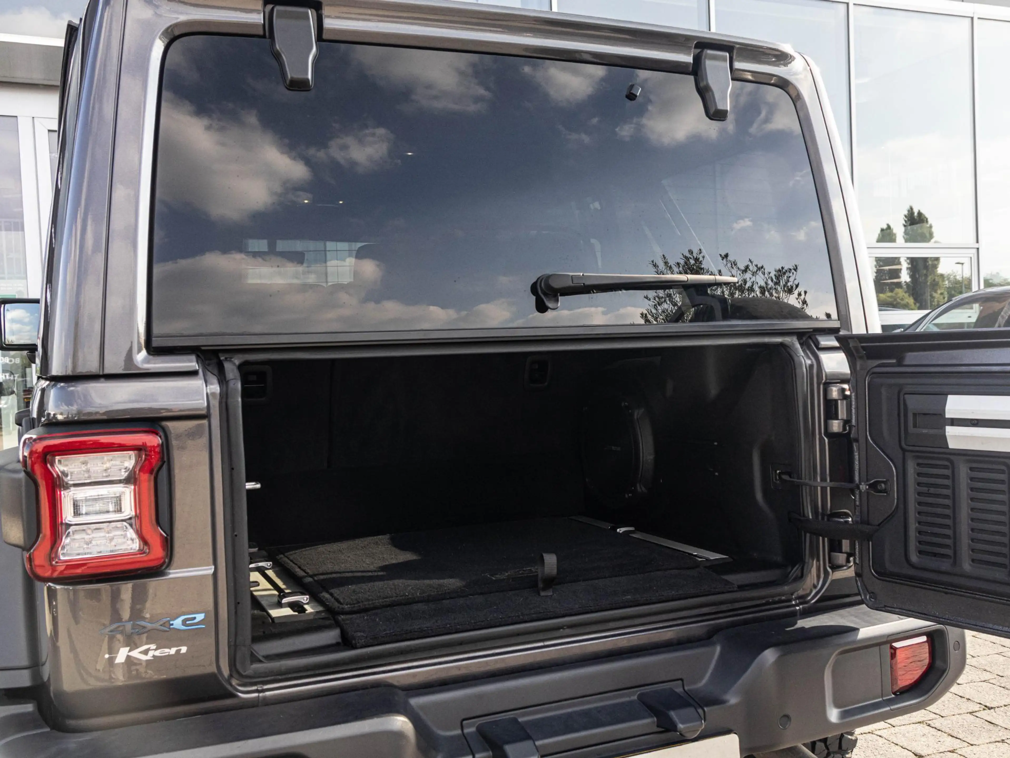 Jeep Wrangler Unlimited 4xe 380 Rubicon | Leder | Lier | Cruise — photo 24