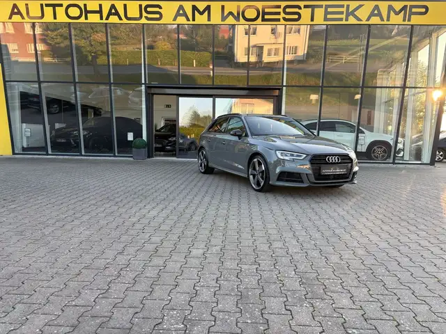 Audi A3 *S LINE*RFK*ACC*LED*VIRTUAL*KEYLESS*ROTOR*BLACK