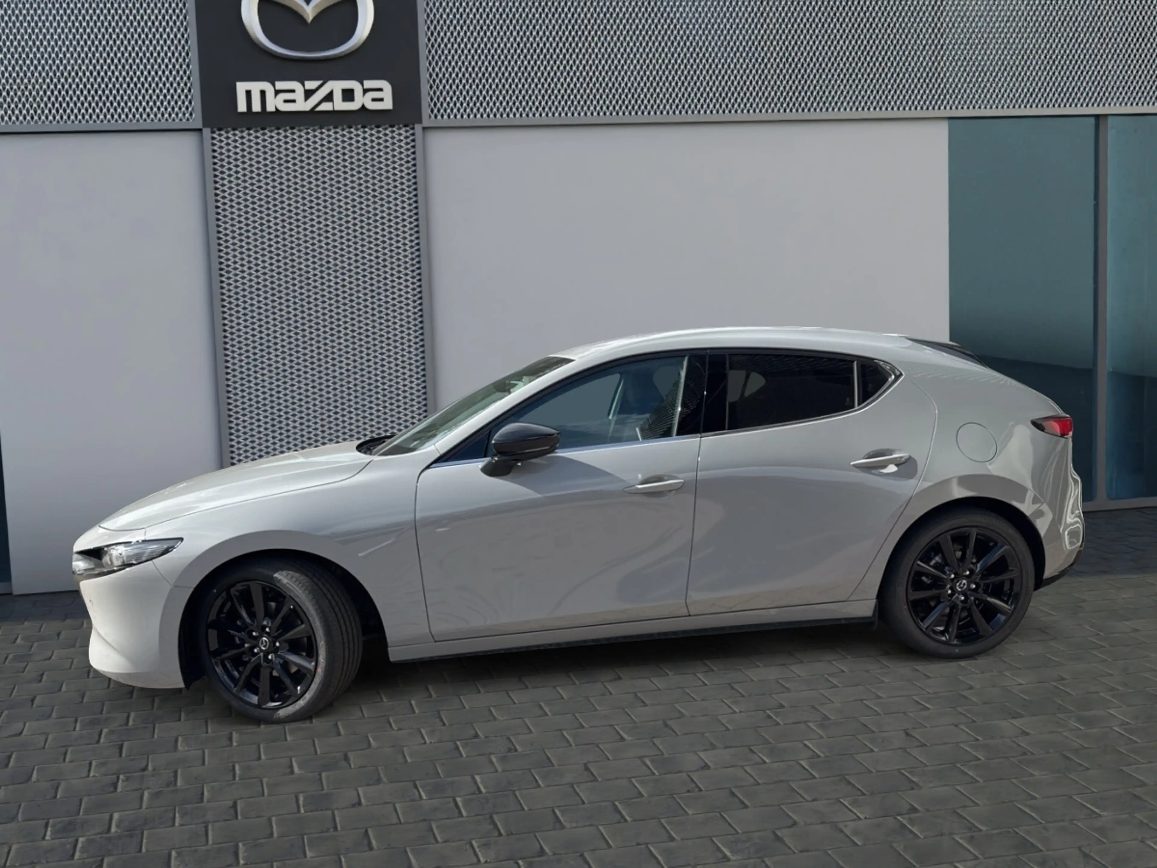 Mazda 3 e-SKYACTIV-X 186 FWD 6AT HOMURA PLUS — photo 11