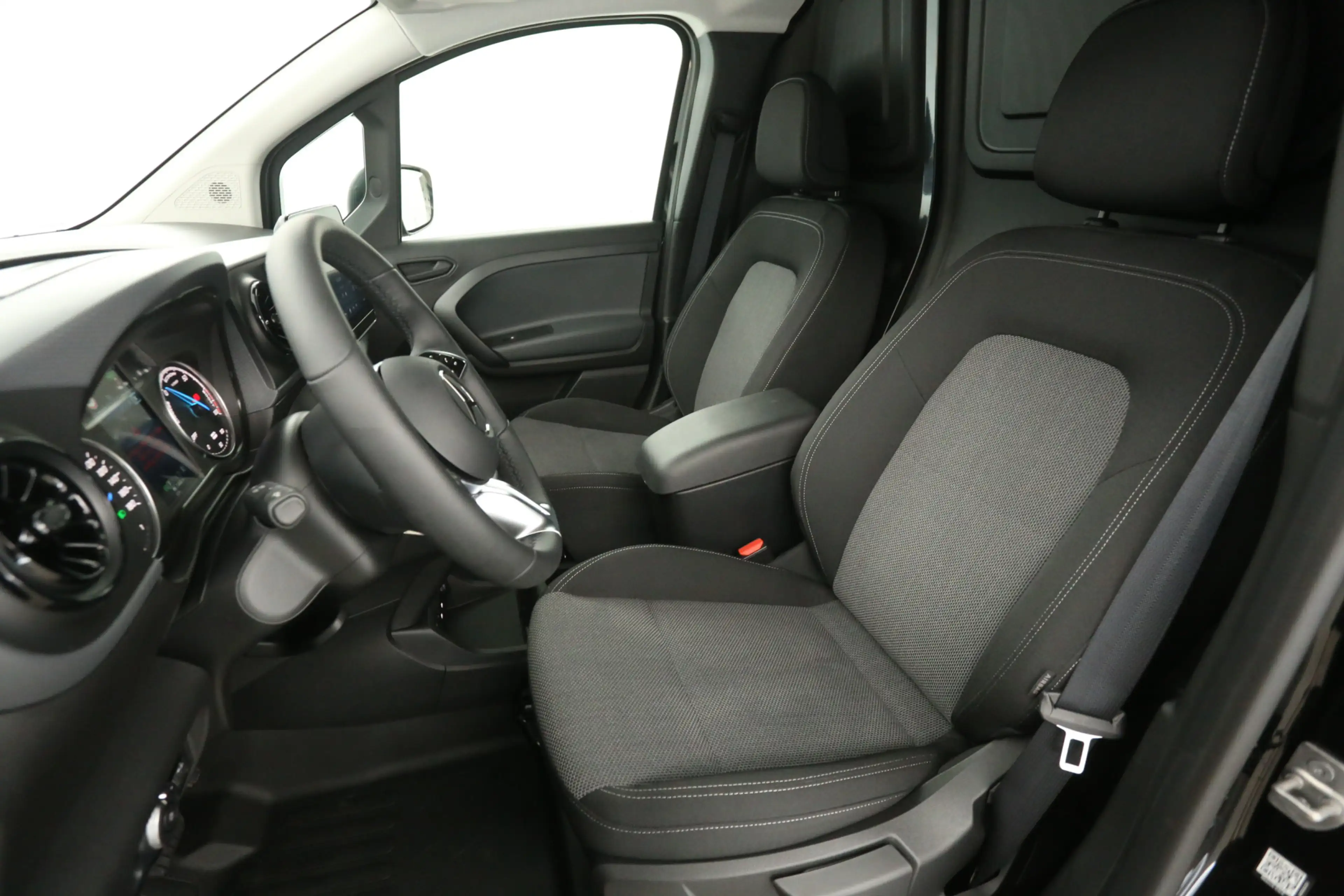 Mercedes-Benz Citan e-Citan 45 kWh 122PK L2H1 Pro | SOH 99% | Clima | — photo 10
