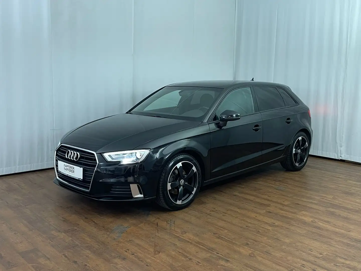 Audi A3 Audi A3 SB 1.6 TDI Sport Schwarz - 2