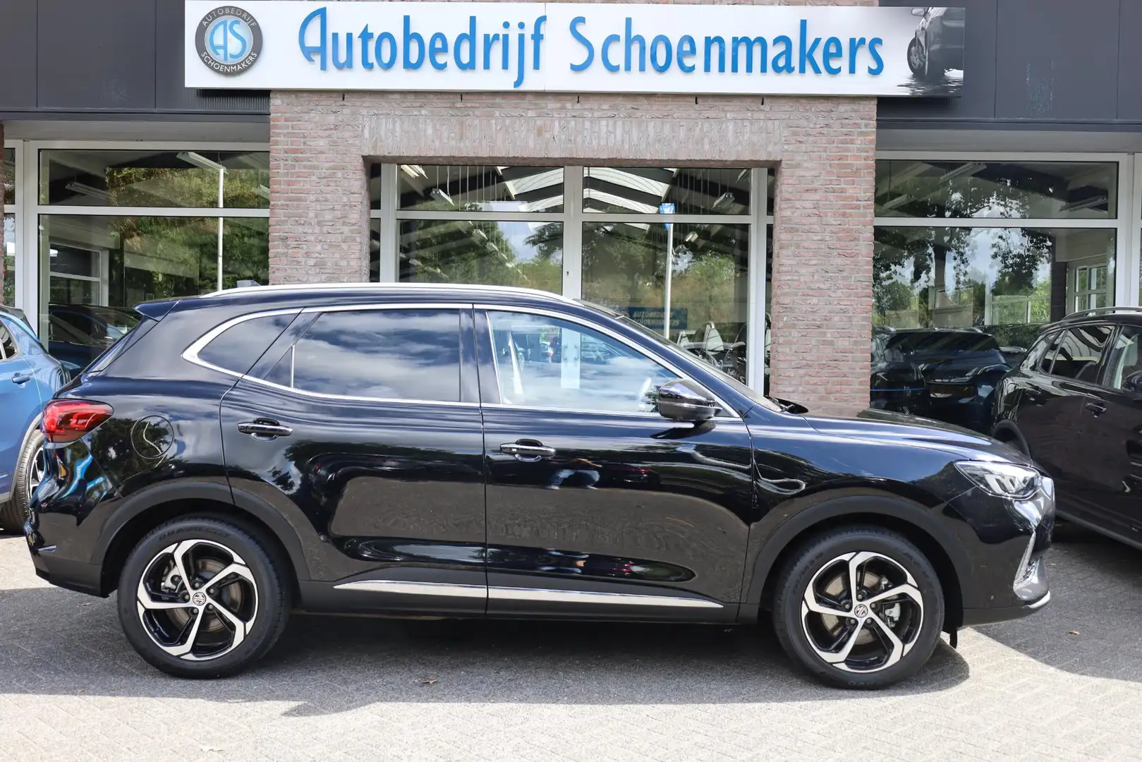 MG EHS 1.5 TGDI Luxury FACELIFT!! MY23 LEER PANO 360-CAME Zwart - 2
