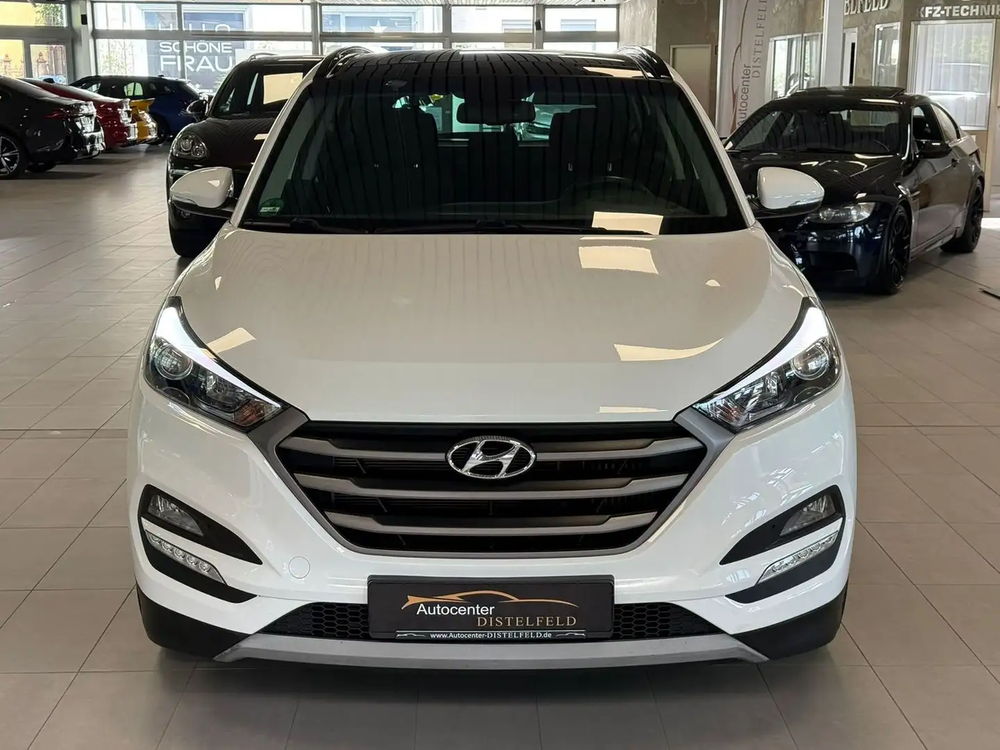 Hyundai TUCSON Trend 2WD Panorama LED DAB Tempomat Weiß - 2