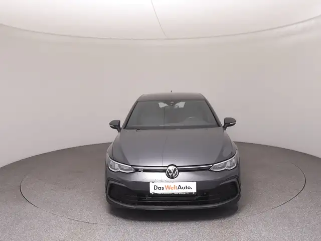 Volkswagen Golf view 3