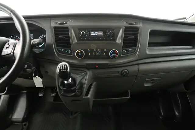 Ford Transit view 13