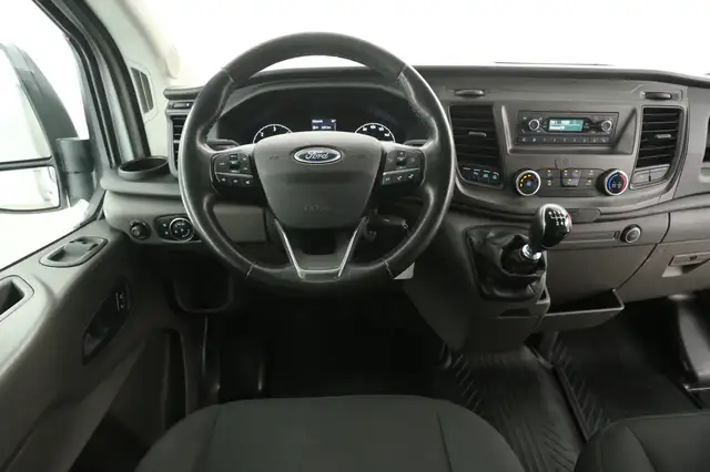 Ford Transit view 4