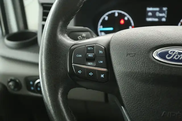 Ford Transit view 15