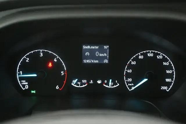 Ford Transit view 14