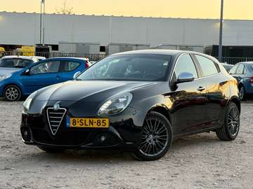 1.4 T Distinctive/ AUTOMAAT