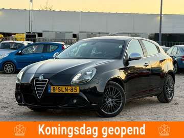 1.4 T Distinctive/ AUTOMAAT