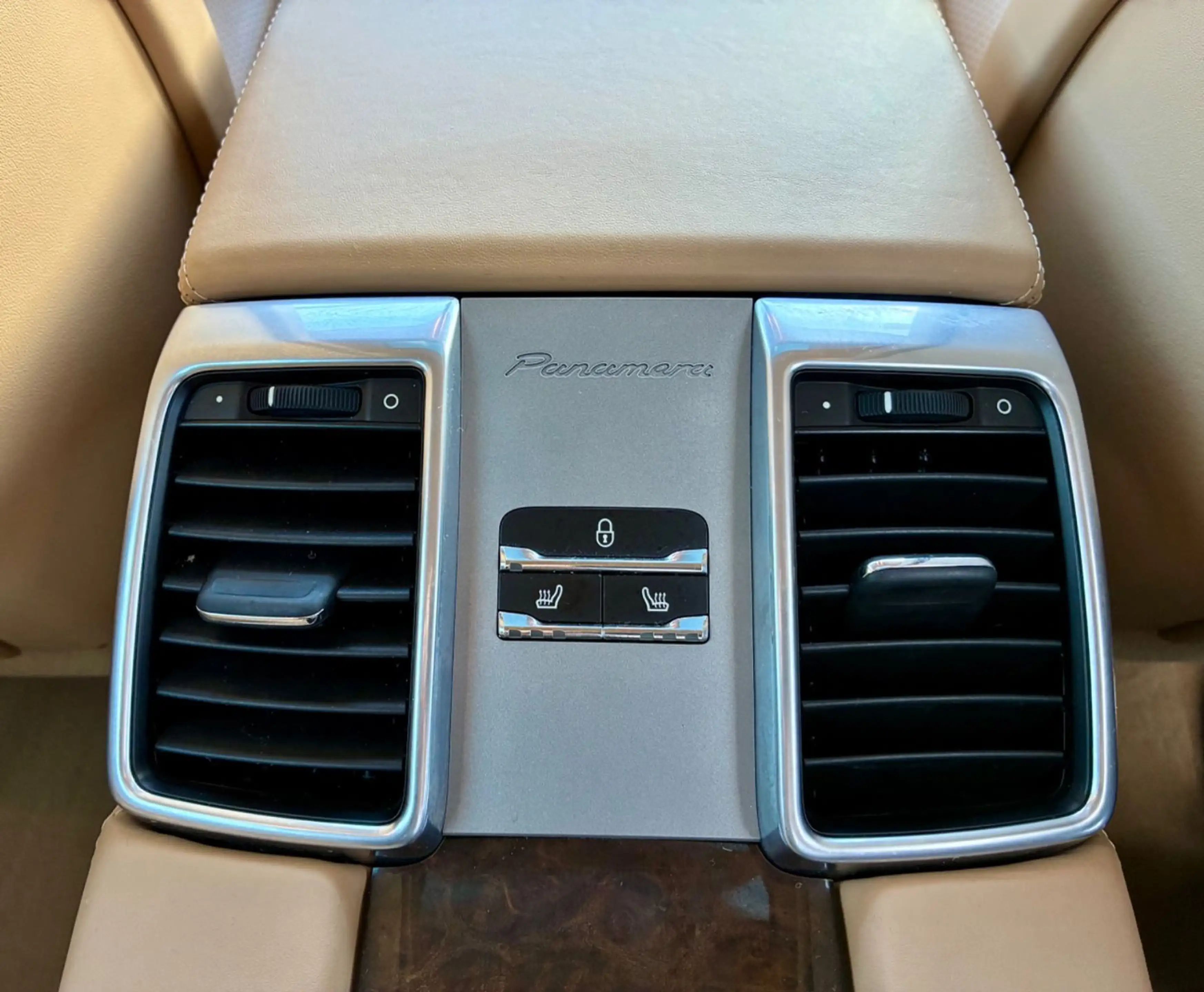 Porsche Panamera 4 S Navi Kamera Automatik Allrad — photo 15