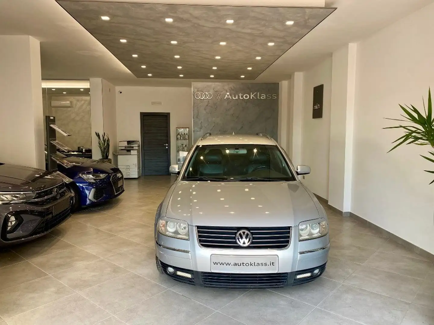 Volkswagen Passat Variant TDI di Unico Proprietario Argento - 2