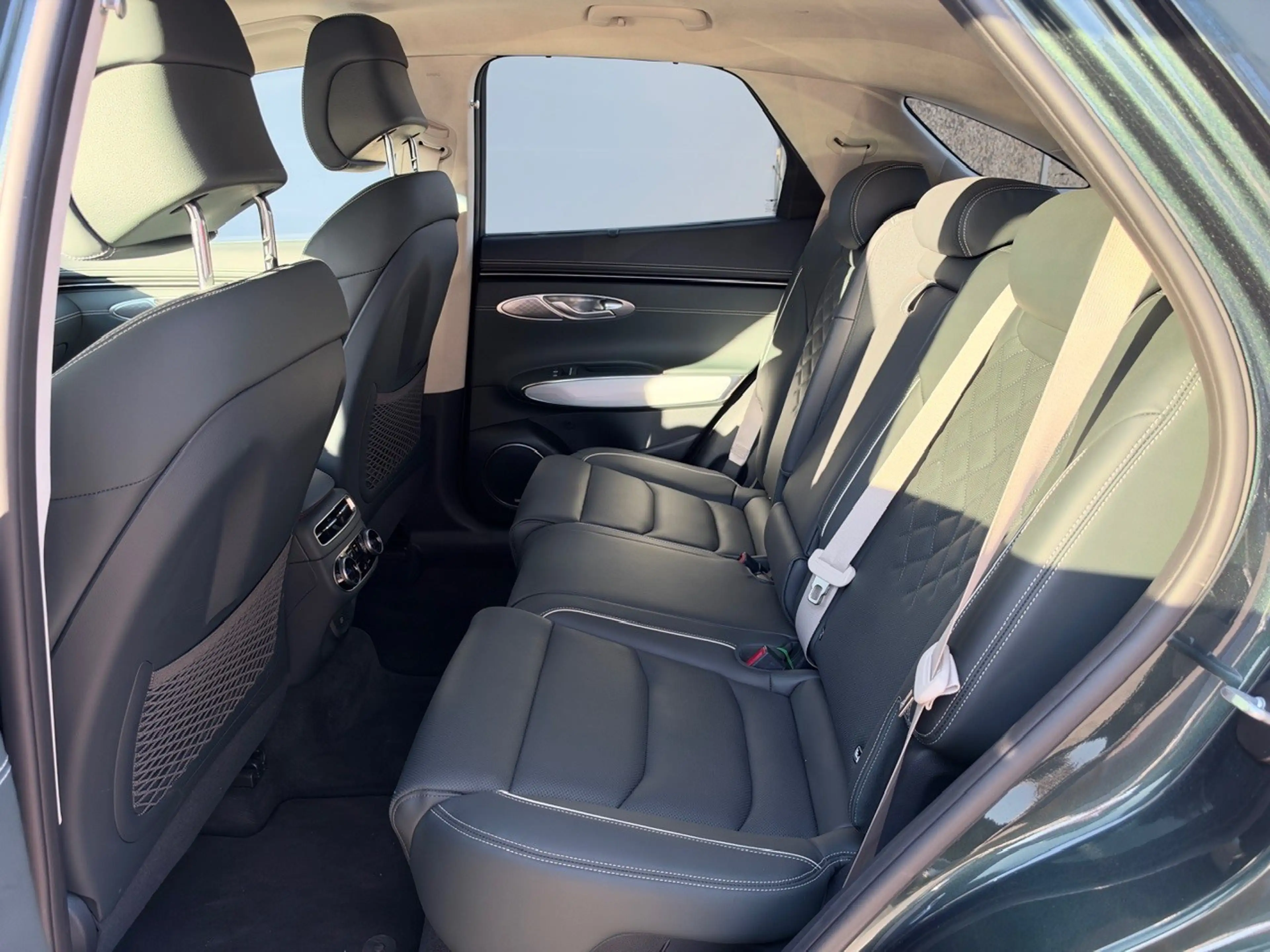 Genesis GV70 Elektro AWD Sport | MASSAGE | PANO | 360°K. — photo 4