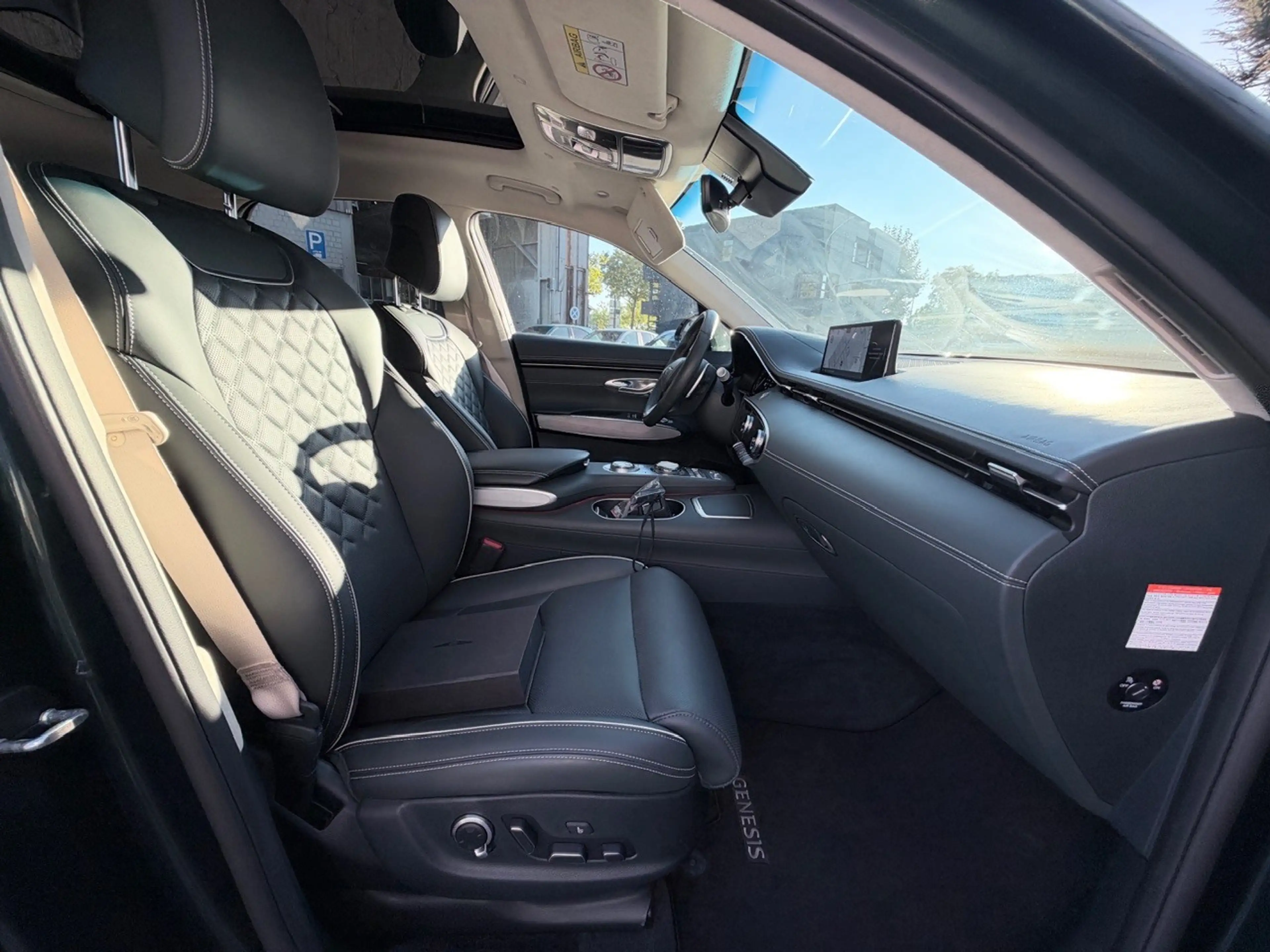 Genesis GV70 Elektro AWD Sport | MASSAGE | PANO | 360°K. — photo 6