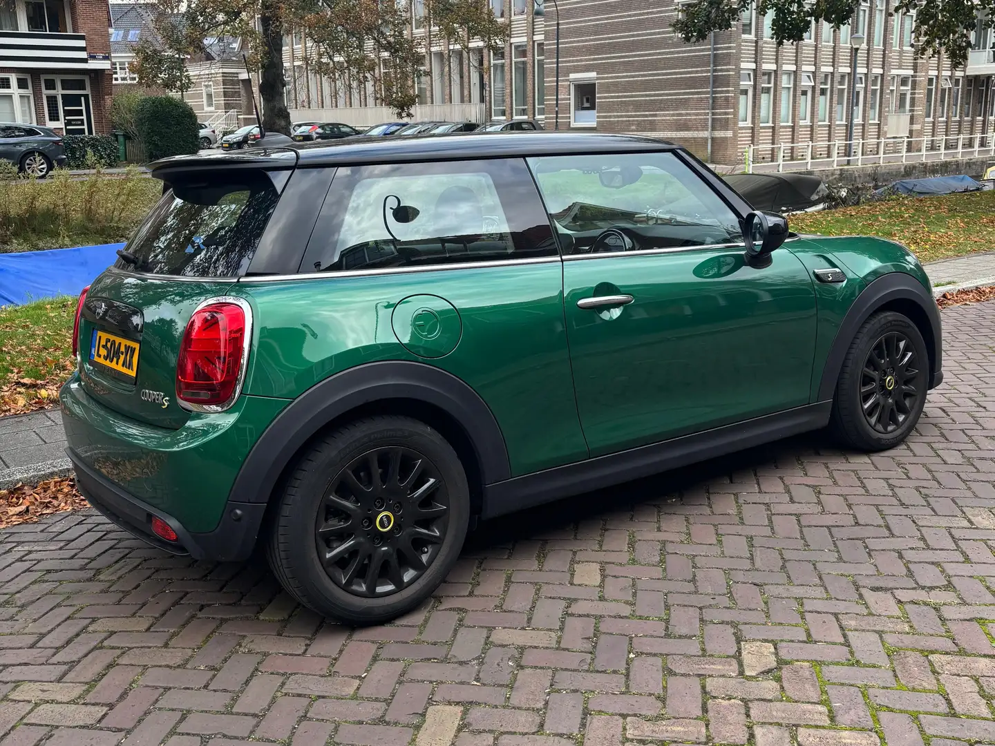 MINI Cooper SE Cooper SE Classic 33 kWh Groen - 1