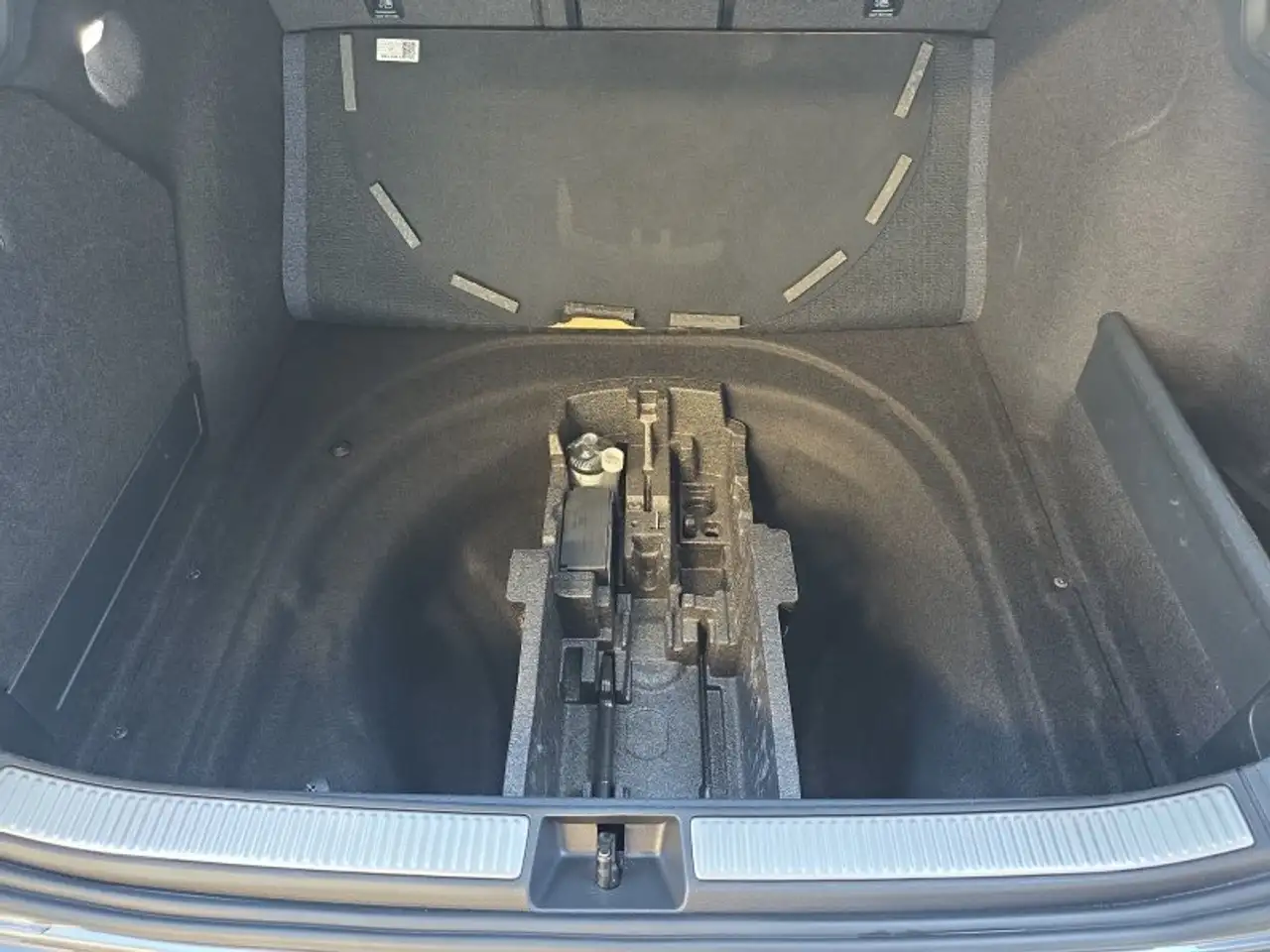 Skoda Superb Combi 2,0TDI DSG Navi/DCC/ACC/Kamera/Sitzhz., миниатюра 19