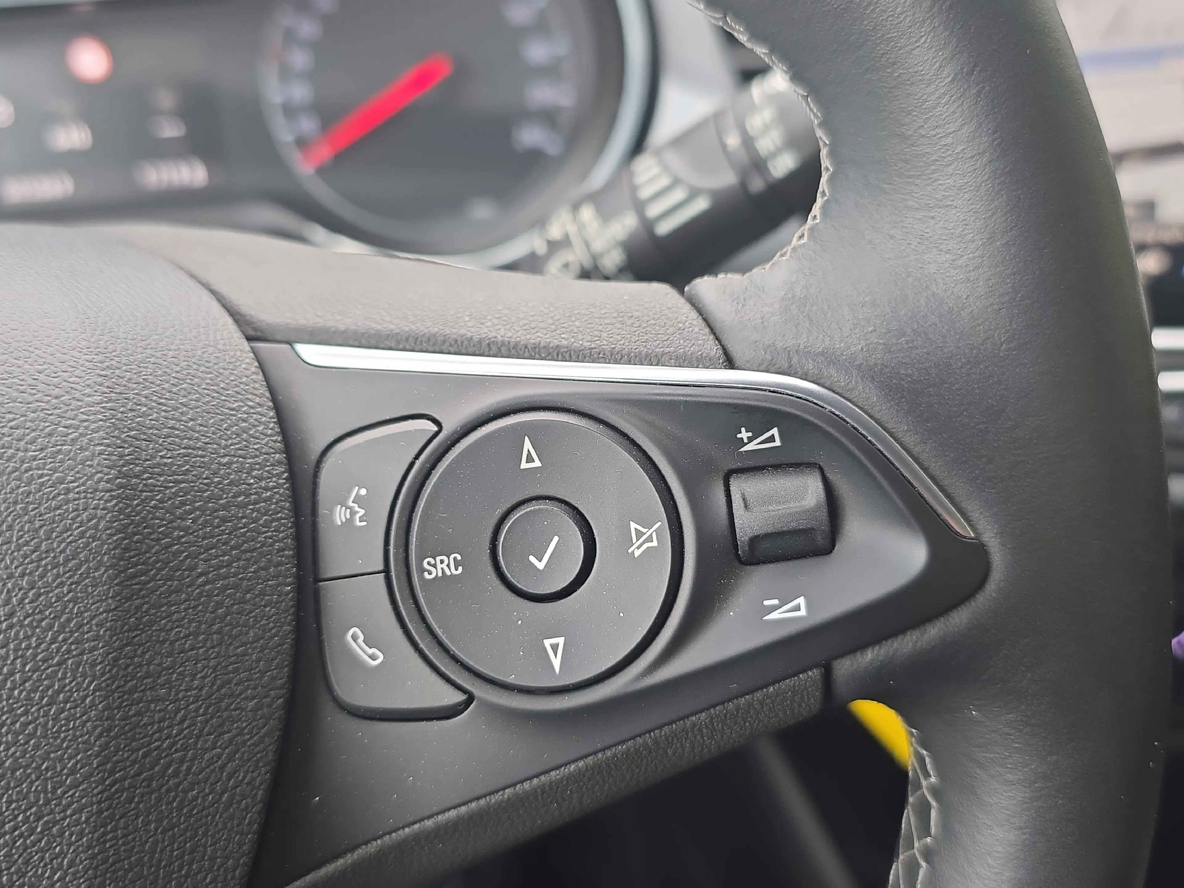 Opel Crossland 1.2 Turbo Elegance Paket *Kamera*PDC* — photo 14