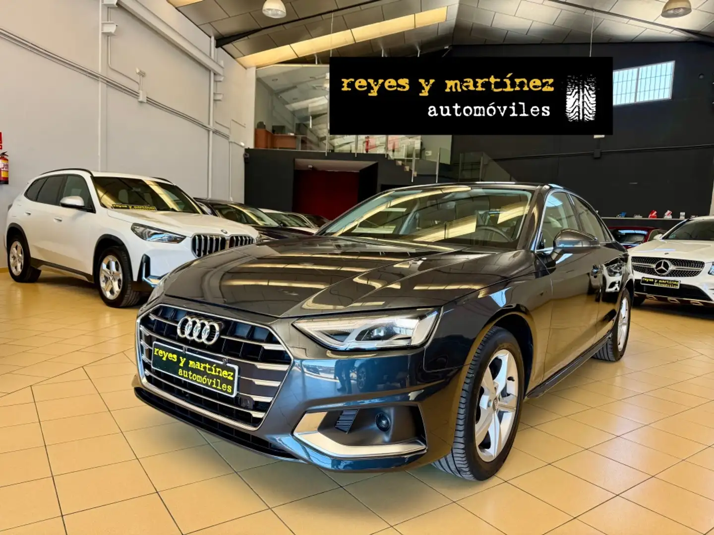 Audi A4 35 TDI Advanced S tronic 120kW Gris - 1