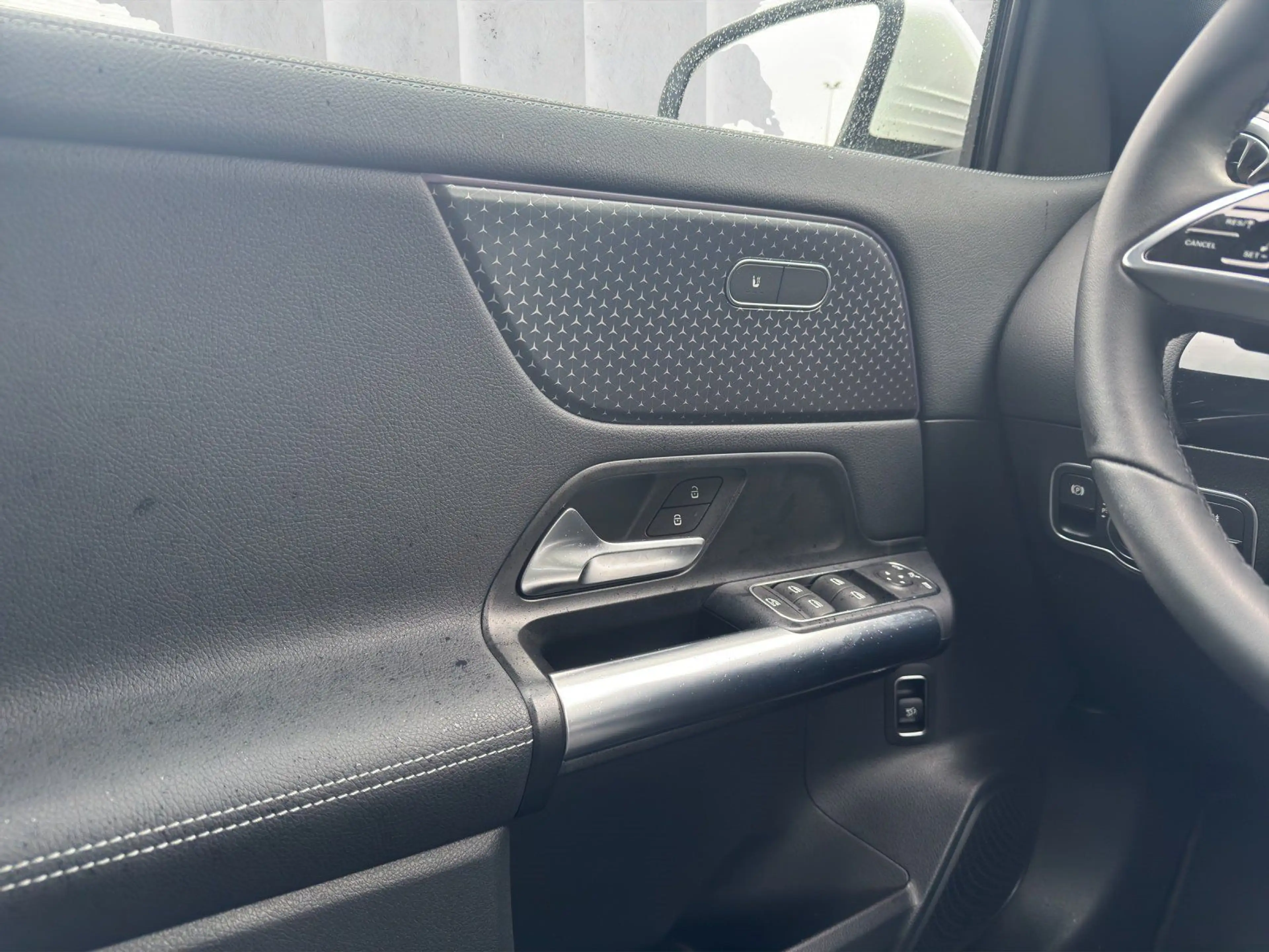 Mercedes-Benz EQA 250 + Progressive 360°Kamera Ambiente Totwin — photo 12