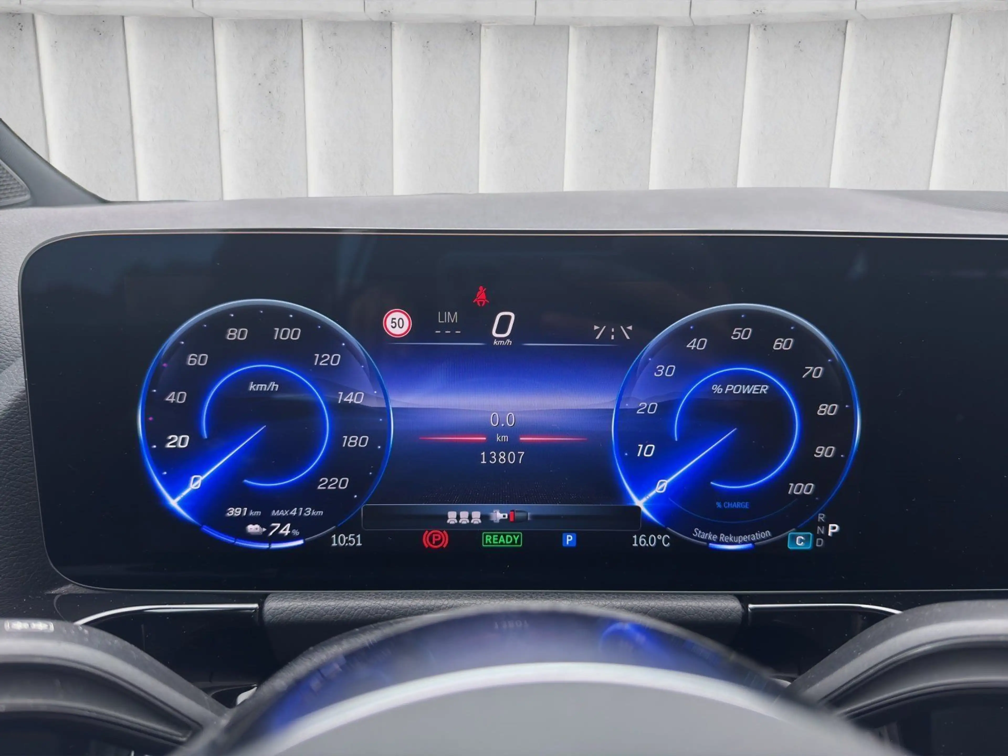 Mercedes-Benz EQA 250 + Progressive 360°Kamera Ambiente Totwin — photo 11