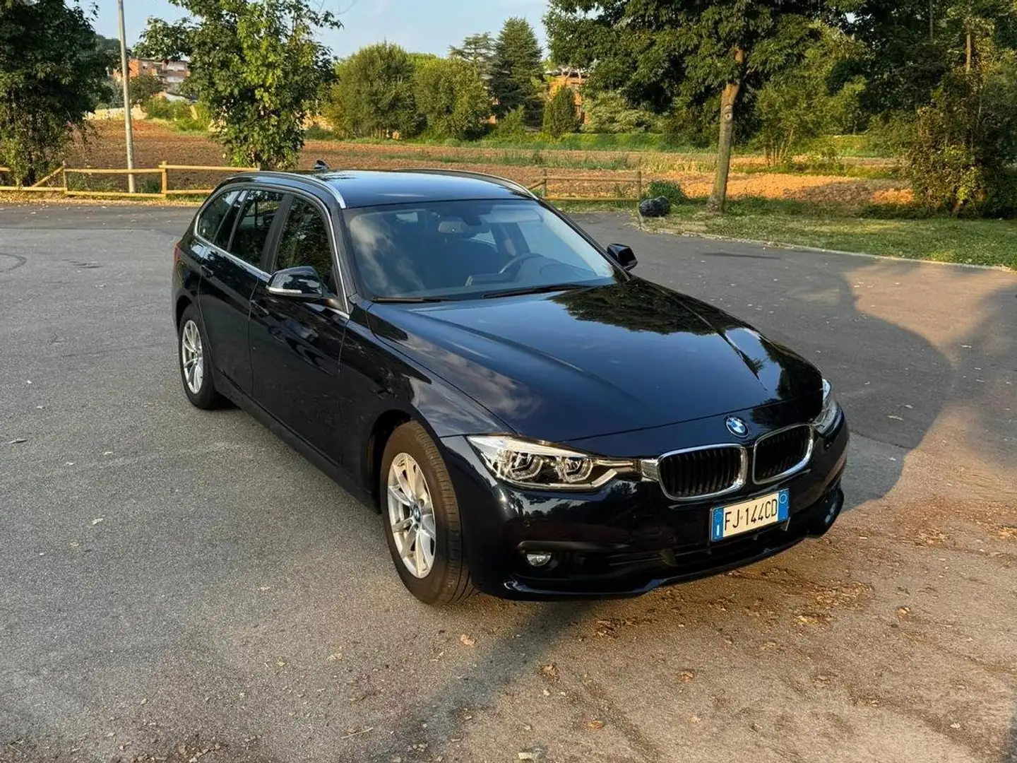 BMW 316 Serie 3 316d Touring Business Advantage Blu/Azzurro - 1