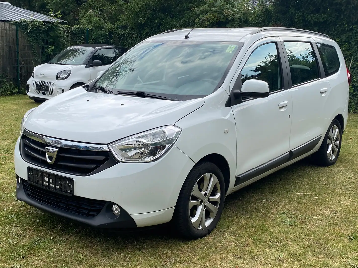 Dacia Lodgy TCe Alb - 1