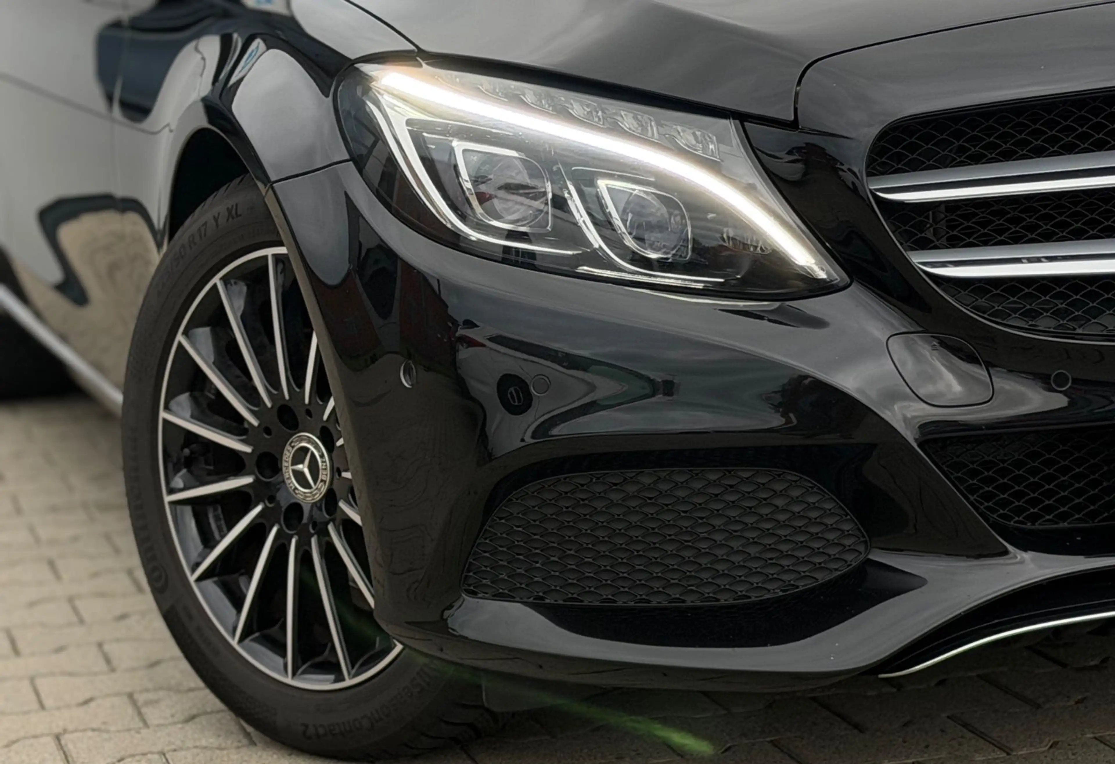 Mercedes-Benz C 200 d Limousine BlueTec Schiebedach LED AHK — photo 4