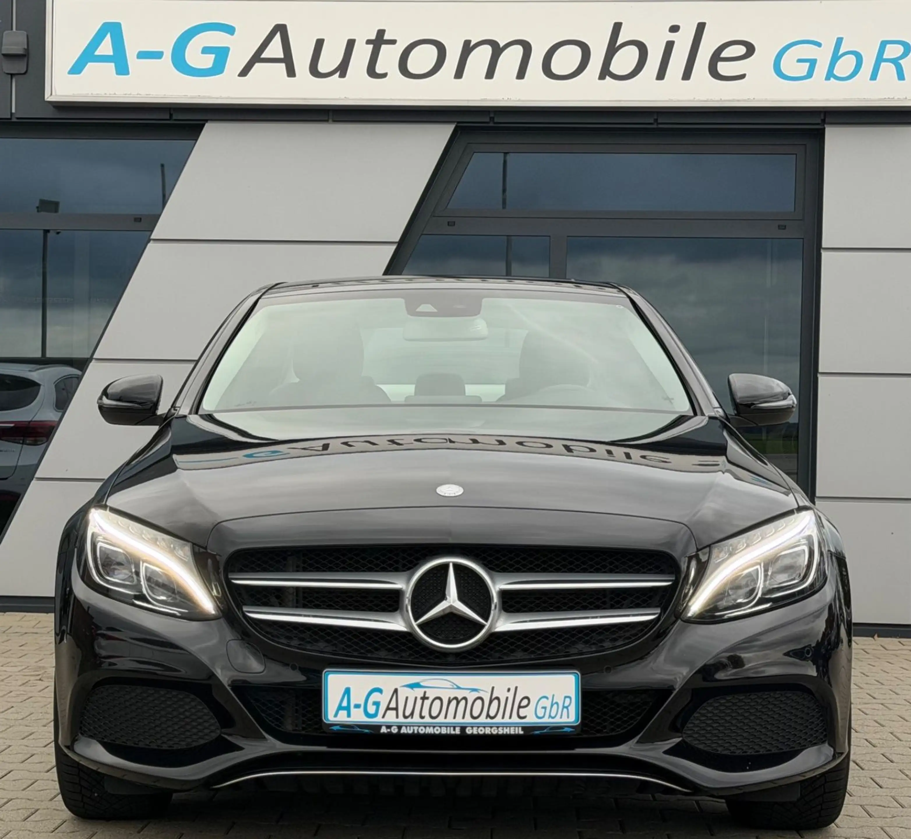 Mercedes-Benz C 200 d Limousine BlueTec Schiebedach LED AHK — photo 2