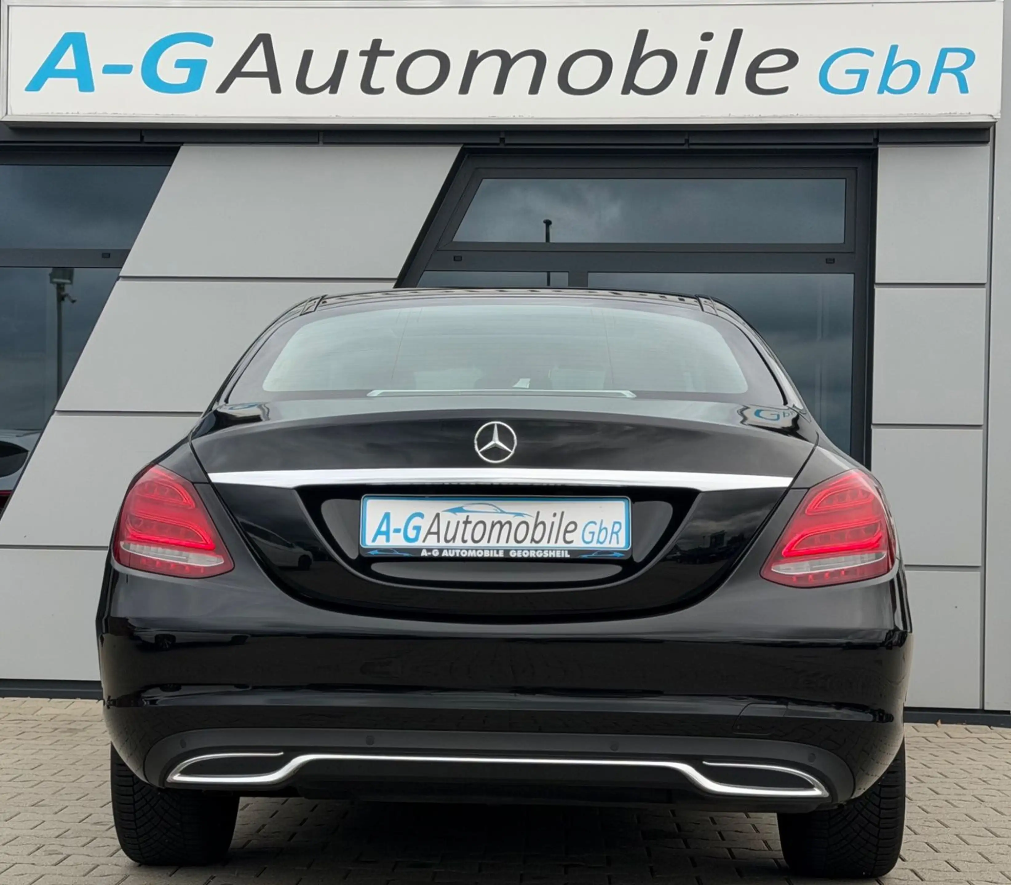 Mercedes-Benz C 200 d Limousine BlueTec Schiebedach LED AHK — photo 7
